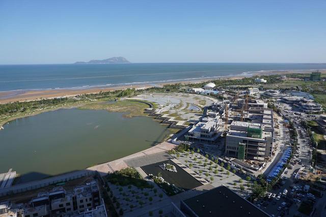 国内最宜居的海滨城市之一，竟然不是三亚，而是山东这座小城？