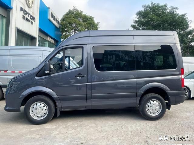 众泰汽车：从“保时捷平替”到“行业笑柄”，它如何沦落至此？