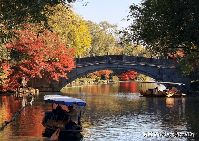 来了杭州“西湖枫景”才知道，原来中式氛围绝美优雅，可免费观赏