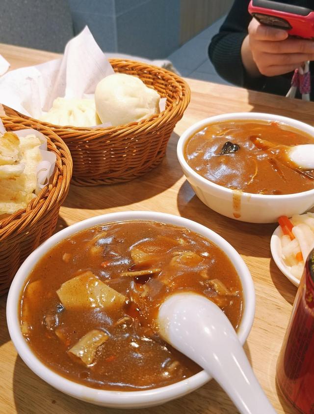 河南凭啥这么“中”？土味自嘲到胖东来、蜜雪冰城，背后真相曝光