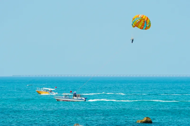 三亚三个区，凭什么齐登旅游百强榜？