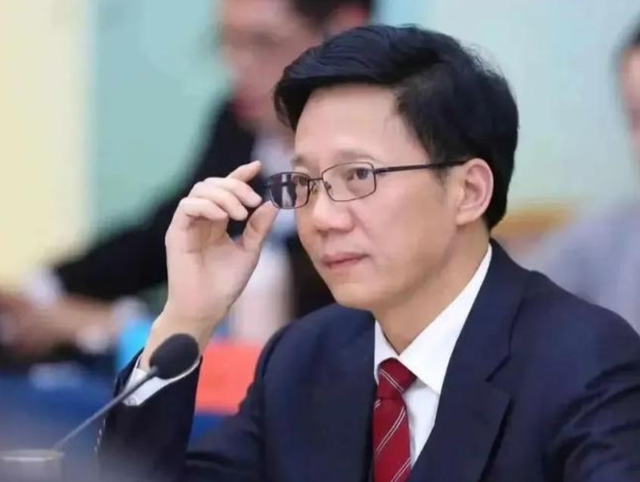 前老板主动宣布破产！套现60亿后，重庆一家把1470亿巨债留给股民