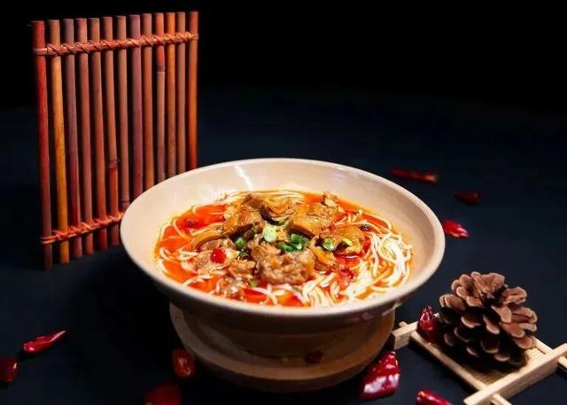 热搜上的合川，远不止“刨猪汤”