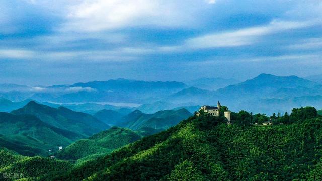 夏秋两季正合适，6处亲近自然的山野风光，八九月风景极佳
