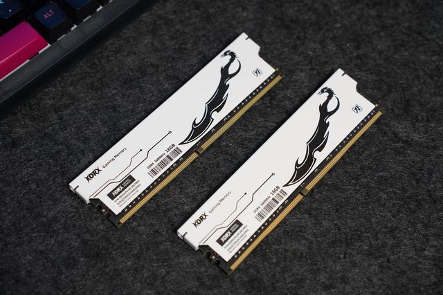 DDR5太贵？酷芯客(KORX)DDR4 3600：海力士颗粒+4133MHz超频