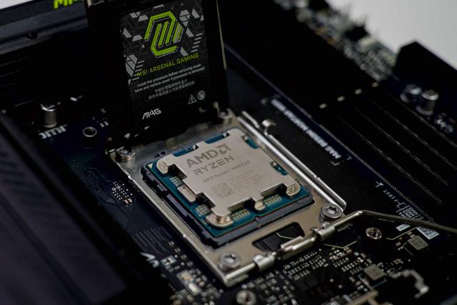 一键降温超频就这么简单丨微星B850M迫击炮WIFI拆解与调试作业