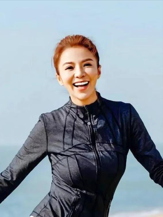 善恶终有报！52岁重病缠身的朱迅，走上了另一条道路