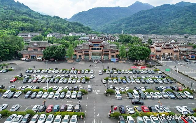 奇了怪了！峨眉山景区观光车50元？花完才知：原来这4个坑更狠