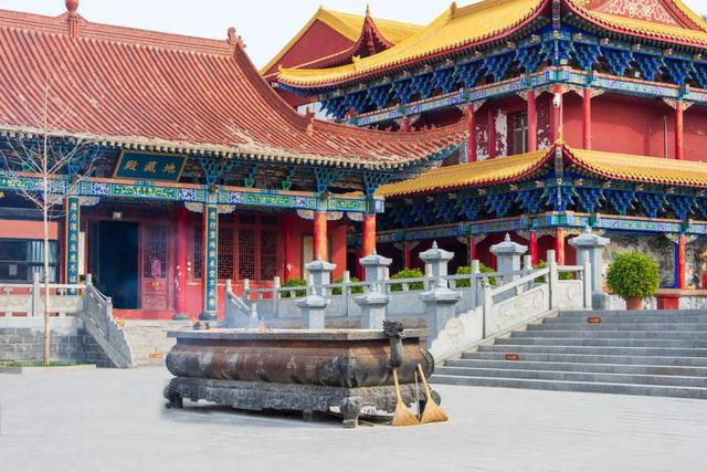 天山下的优美牧场、亚心之都——史上最全新疆乌鲁木齐旅游攻略