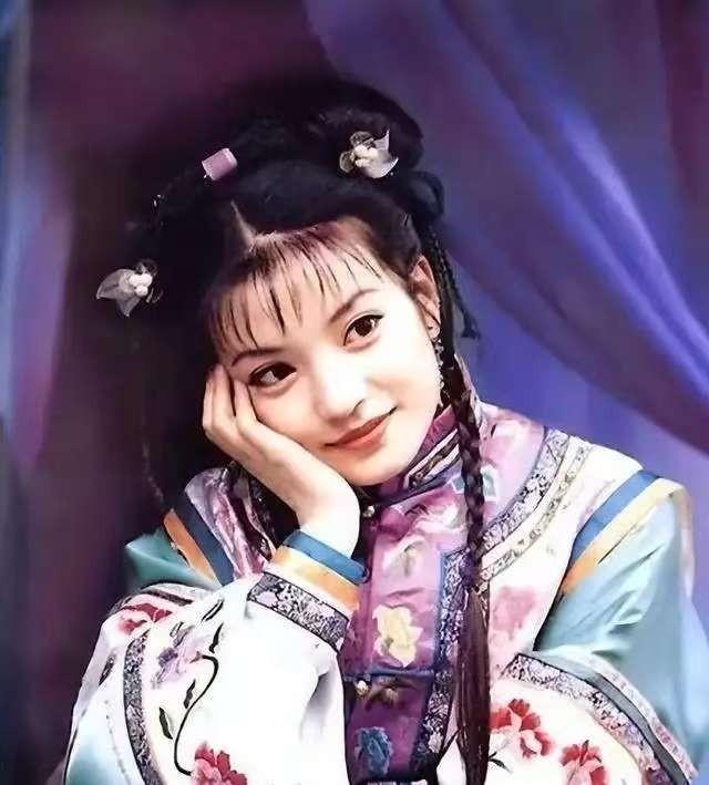 面相变了！49岁赵薇近况曝光，封杀4年 婚也离了	，如今变成了这样