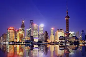 2024上半年26座万亿GDP城市排名洗牌：上海稳居第1，佛山增长失速图片