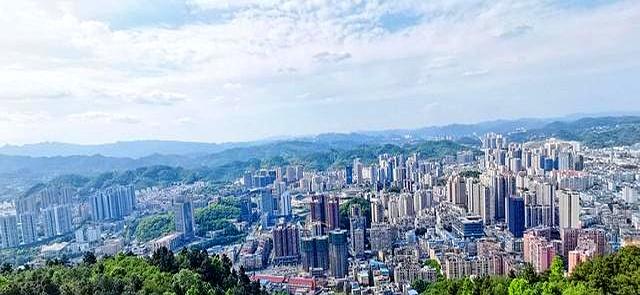 贵州省下一个“贵阳”，不是毕节也不是黔南	，而是这座低调的城市