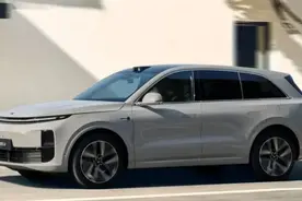 一家五口出游，建议开大5座SUV，看看这三款，动力强，安全还舒适图片