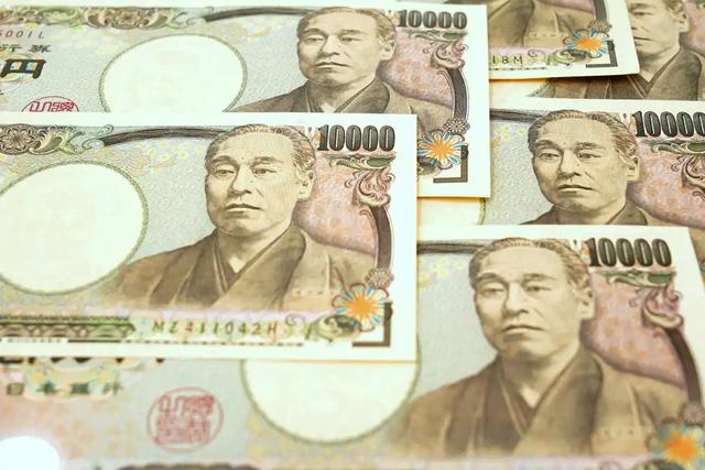 日本不怕中国?你看看日本的万元大钞上面,印的是谁