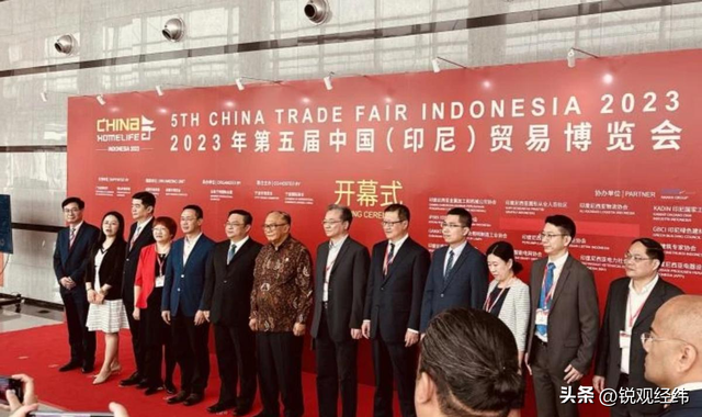 小国敢对美国说不！印尼拒签毒丸条款，关税威胁全成空话