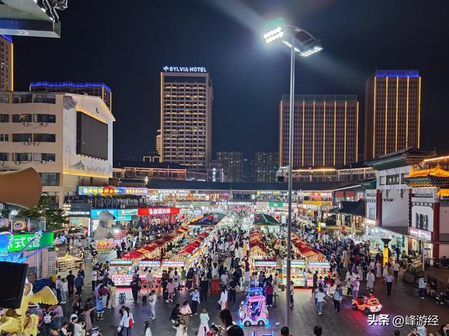 夜逛韩乐坊，感受威海的人间烟火气