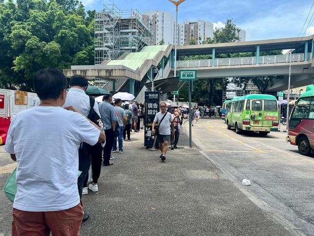 香港香园围口岸过莲塘，深圳的一天