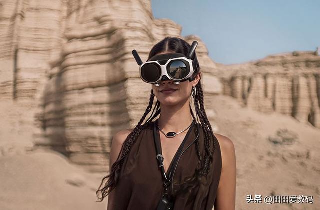 Insta360 技术加持！ Antigravity A1 无人机 8K 全景拍摄，零盲点视角