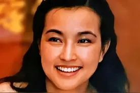 无儿无女一生憾。这些八十年代的明星，活出了自己的精彩，亦有憾图片