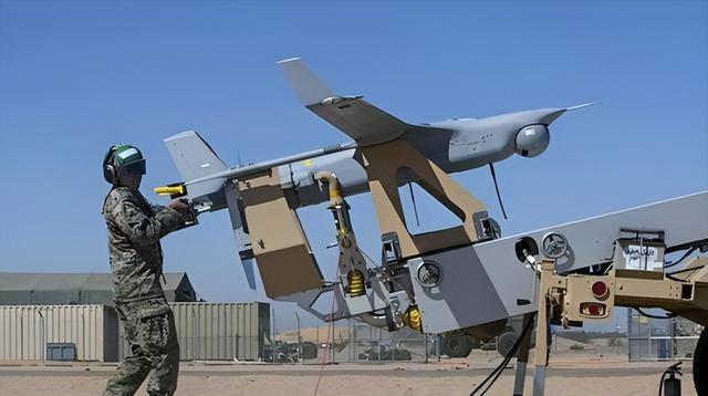 美方急火攻心！110亿军售拿捏不动台海，反被中方掐住军工命脉