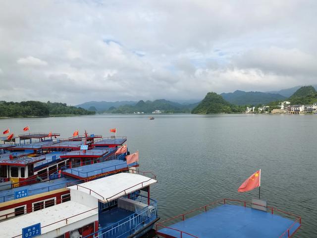 想你的风吹到了百花湖