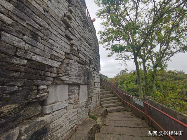 寻找一片僧人墓地，佛门高僧竟然最后落得尸骸无存