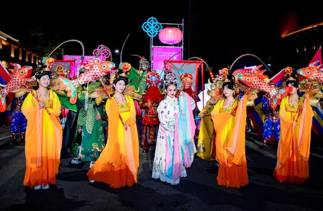 彭州元旦假期迎来开门红！“彭派生活”与市民游客“撞个满怀”