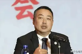 名记炮轰刘国梁！带领国乒后疯狂内耗，3朵金花毁2个，获舆论支持图片