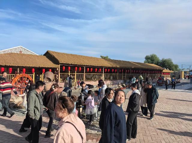 这里不卖风景卖“乡愁”：柳树川村的老物件解锁文旅“流量密码”