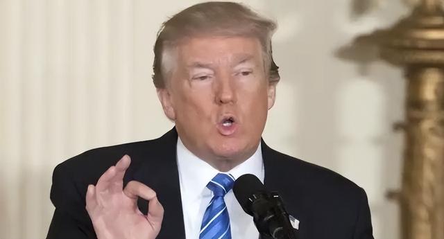 美军又出手了，扣下一艘油轮，不到24小时	，中国海军船只停靠南美