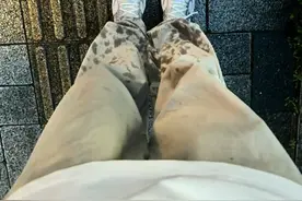 女孩深夜下班路上爆哭，嫌弃城中村破旧，说广州的阳光需要收费！图片