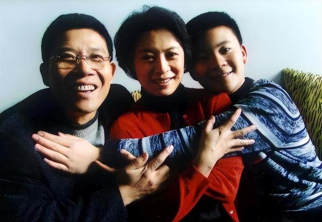 任长霞的儿子，你绝对想不到他现在的样子！