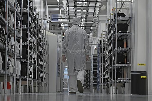 中欧刚通完电话，3国叫嚣对华强硬，德国：不排除动用“核选项”
