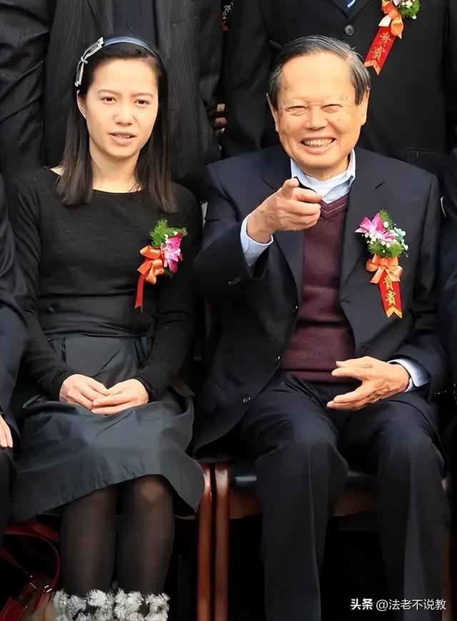 103岁巨擘杨振宁去世！49岁娇妻翁帆怎么办？其实他早有安排
