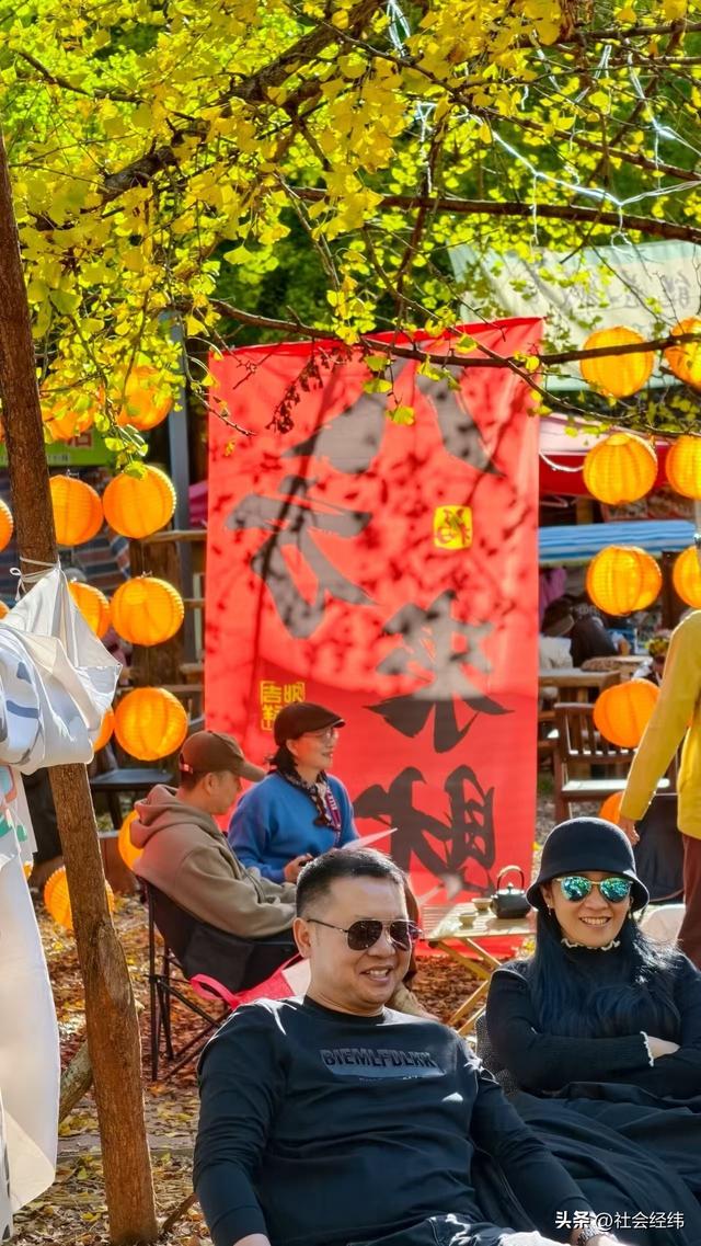 金色童话！腾冲千年银杏村，巷陌皆染秋光醉