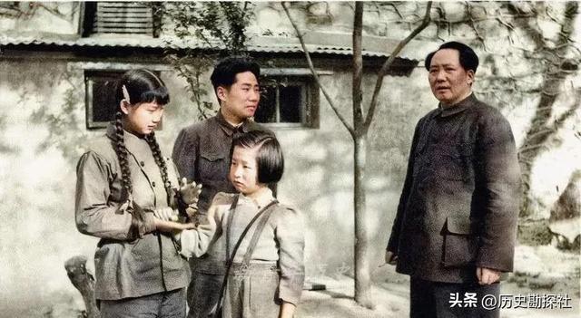 刘思齐有多美？1949年的一张留影	，那年她19岁气质非凡！