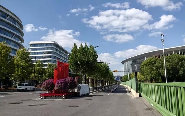 进博会倒计时！这些场所装扮一新，你打卡了吗？