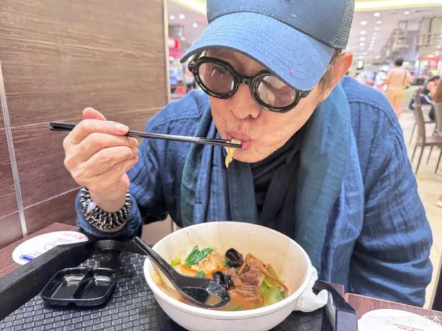 3天曝4个大瓜！李连杰开刀、性侵被公开、故意辱华，个个离谱