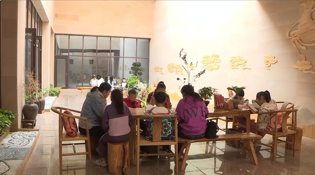 敦煌市图书馆天井焕新颜：“如是书隅”开启文化体验新篇章