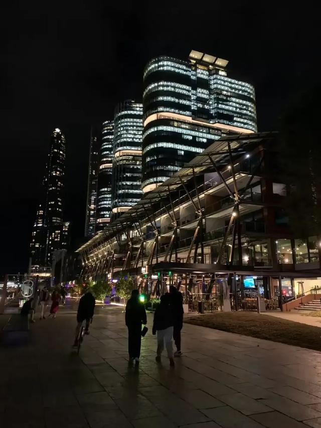从墨尔本到悉尼：吴春海眼中的澳洲光影密码 | 趣谈