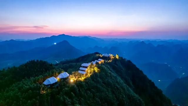 乡游黔中 · 册亨县 威旁村丨古寨石韵绕青山 布依笙歌醉流年