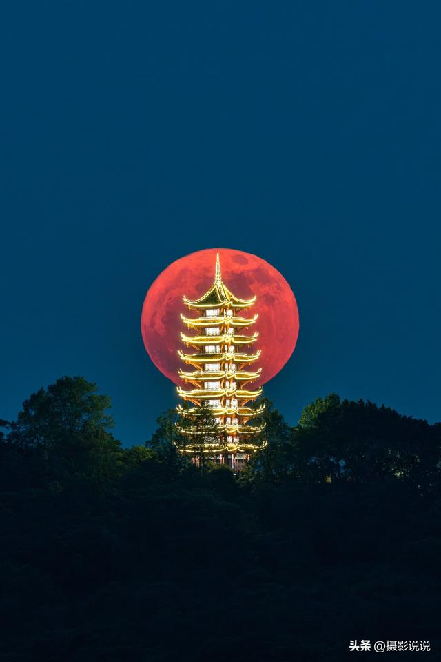 中国醉美地标集：贡嘎雪山、九寨沟、洱海、鸣沙山、万佛塔