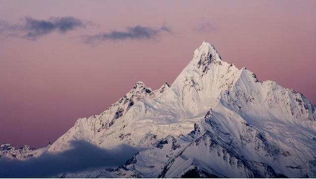 1991年17名登山精英集体遇难，7年后发现诡异登山日记：我们错了