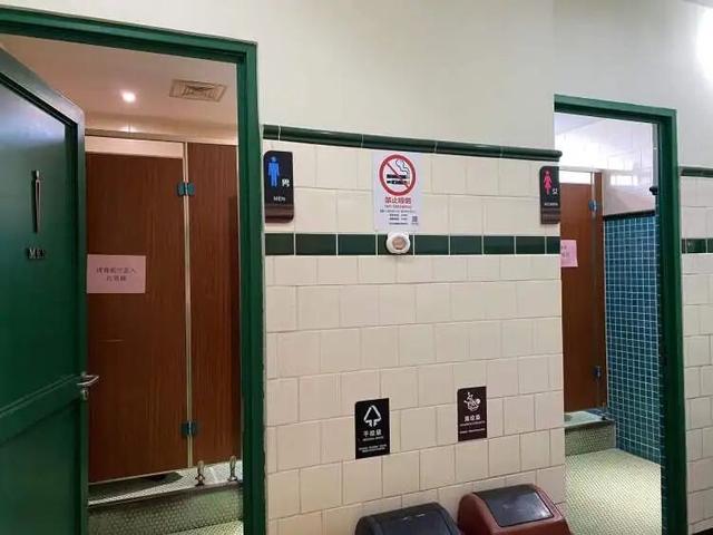 上海这个最热地标终于不用再排长队上厕所了！可是…又有了新烦恼