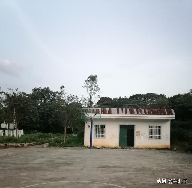广西崇左市撤销的小乡，解放初期是大新县县城，为何后来被裁掉？