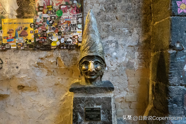 意大利古城真实惨状：网红编故事，游客排长队，挤走本地人
