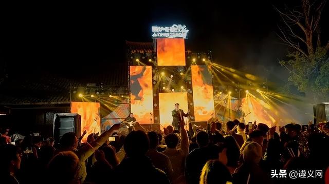 冬季文旅“四件套”之围炉！去乌江寨过“火肆节”