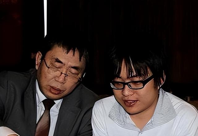 原来他就是聂卫平长子	，移民日本改国籍娶日本妻，拒绝让儿子姓聂