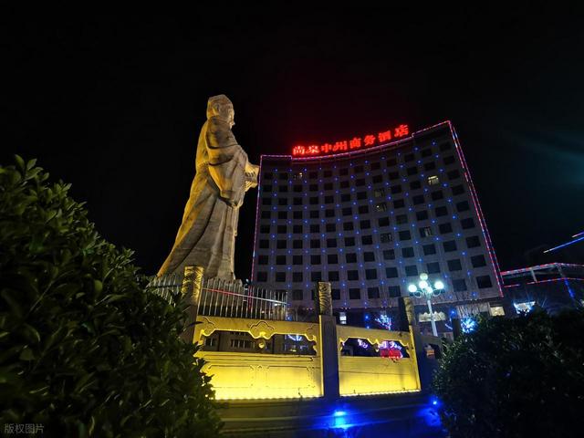 河南杀出黑马！郑州洛阳都懵了，这座小县城靠什么吸金 156 亿