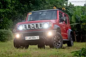 2024款铃木吉姆尼5门版评测：漂亮的小型4×4图片